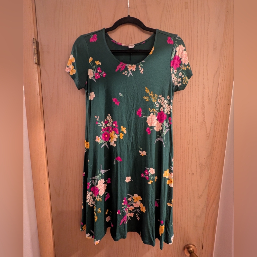 Women's Green Floral Scoop Neck Dress